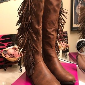 NEVER WORN- Rampage Fringe Boots